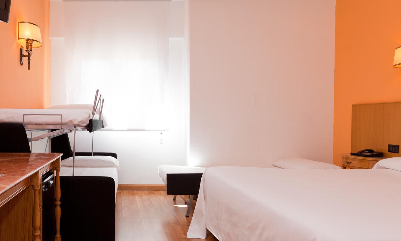 Gran Angeles Hotel 4*